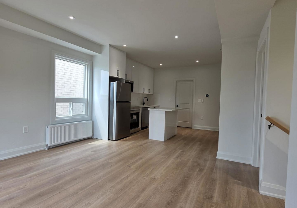 339-ranee-avenue-s-s-north-york-ontario-w12318063