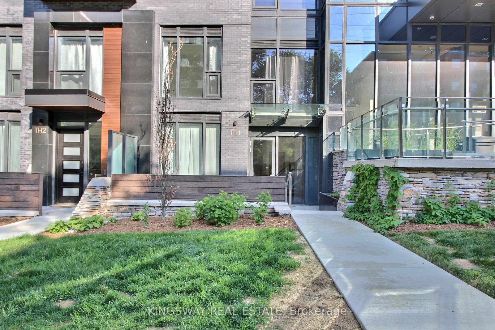 21-park-street-e-e-mississauga-ontario-w12318099