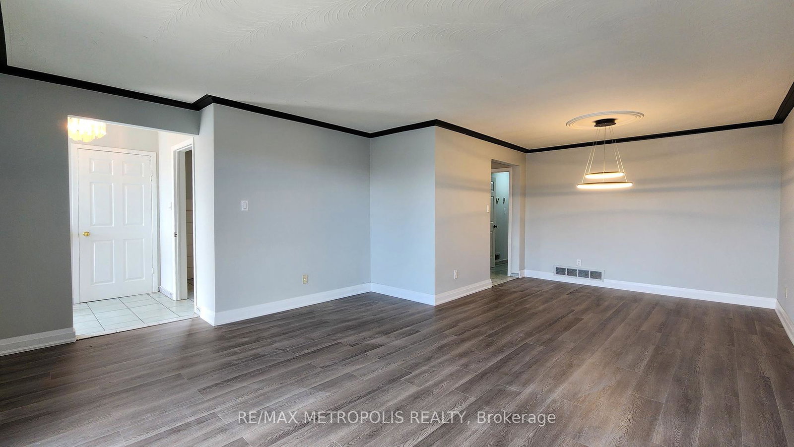 16-songwood-drive-york-ontario-w12318317