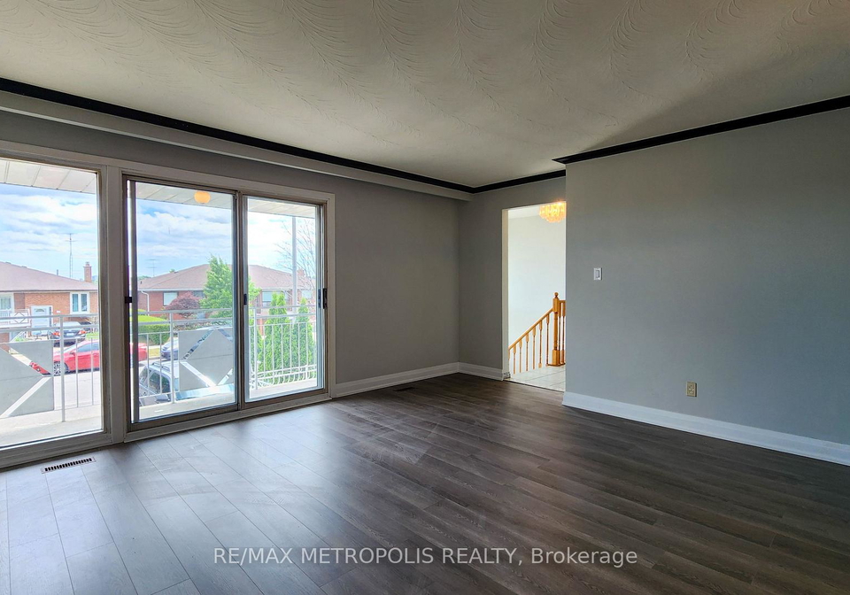 16-songwood-drive-york-ontario-w12318317