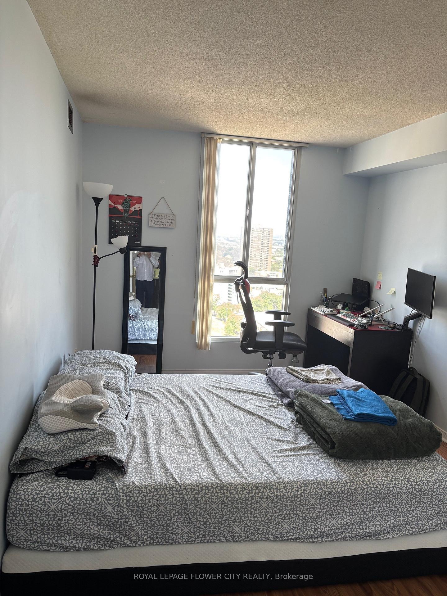 145-hillcrest-avenue-mississauga-ontario-w12318402