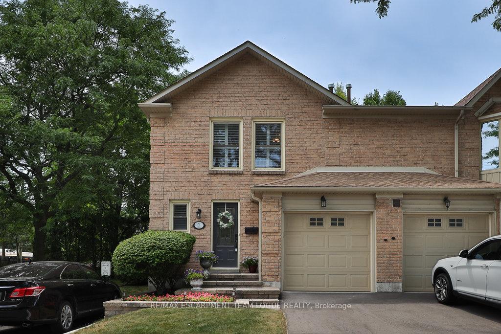 541lakeshore-road-burlington-ontario-w12318469