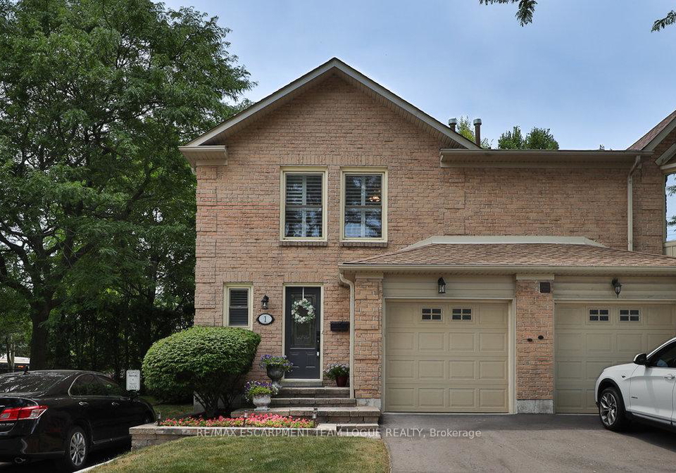 541lakeshore-road-burlington-ontario-w12318469