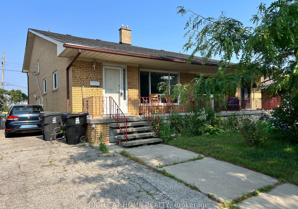 21-featherwood-place-etobicoke-ontario-w12318684