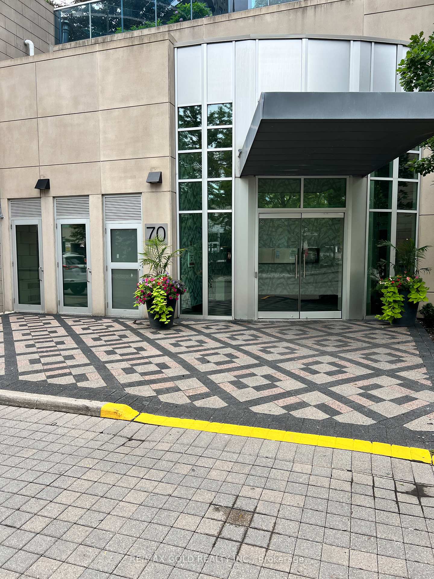 70-absolute-avenue-mississauga-ontario-w12319061