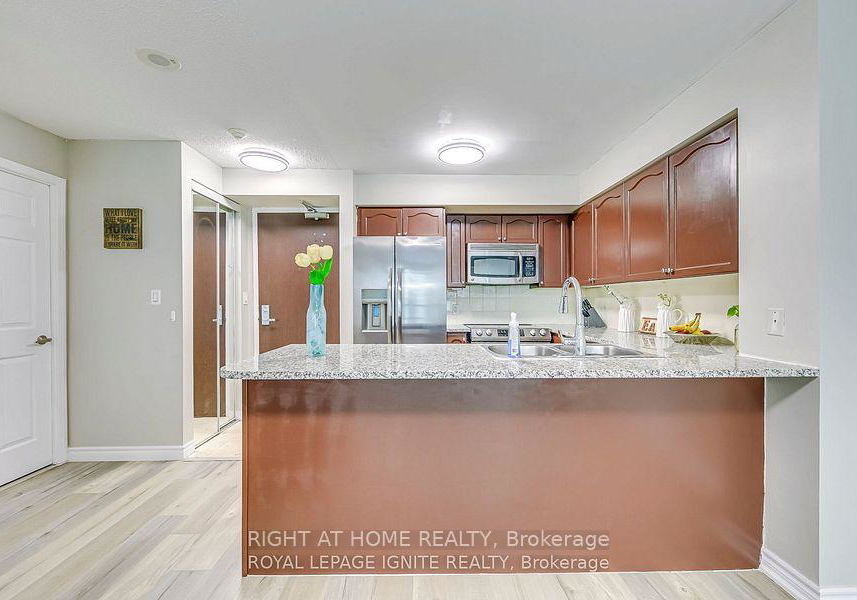 335-rathburn-road-w-w-mississauga-ontario-w12319179