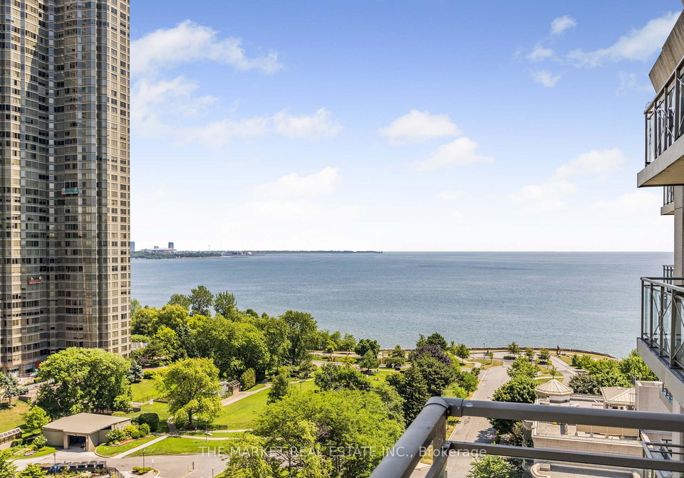 88-palace-pier-court-etobicoke-ontario-w12319281