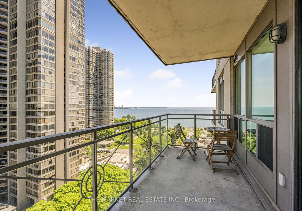 88-palace-pier-court-etobicoke-ontario-w12319281