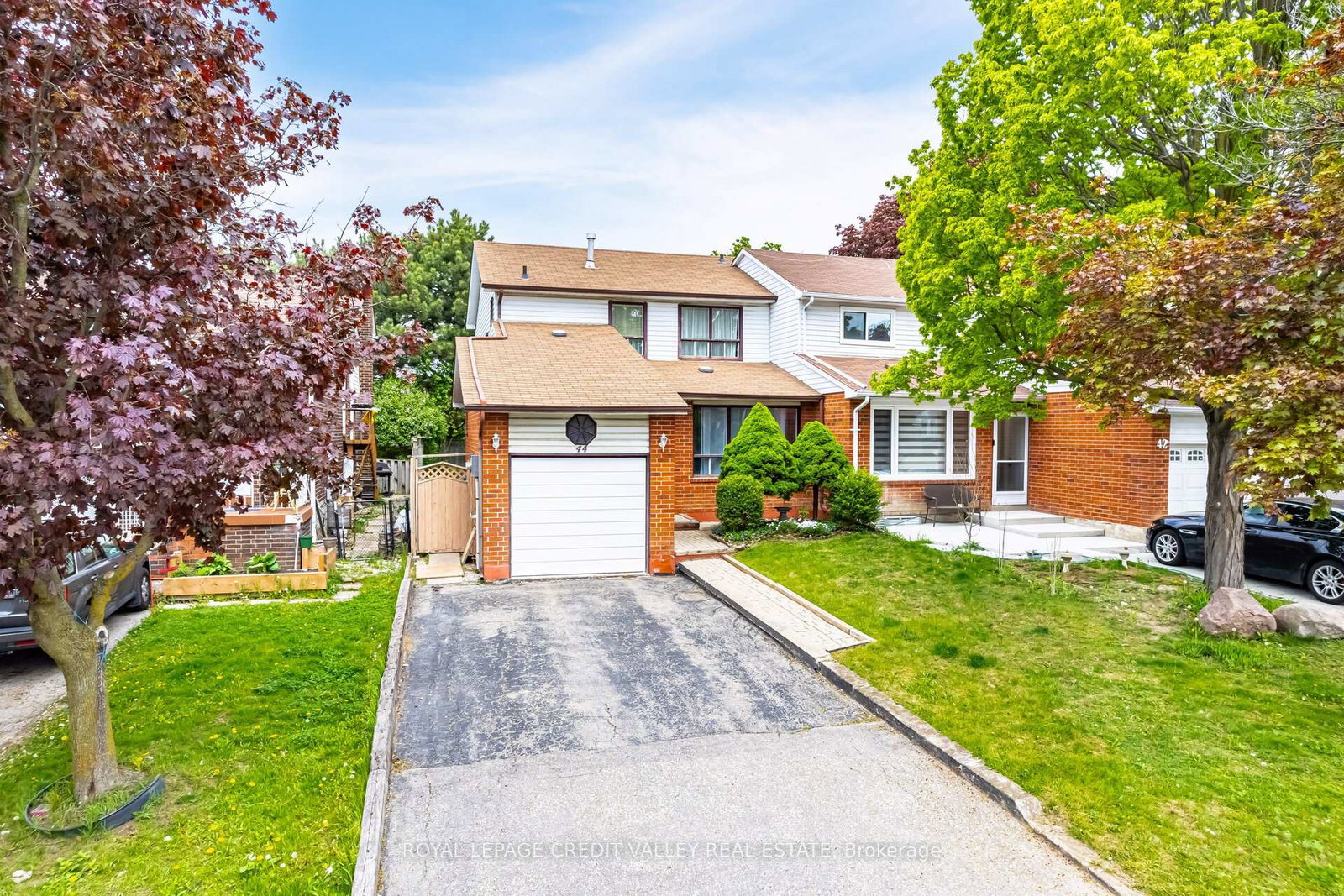 44-courtleigh-square-brampton-ontario-w12319318