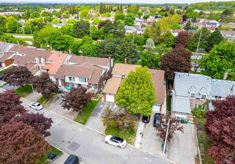 44-courtleigh-square-brampton-ontario-w12319318