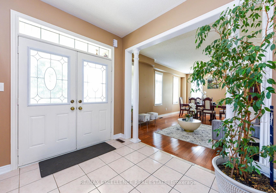 1-fairwood-circle-brampton-ontario-w12319565