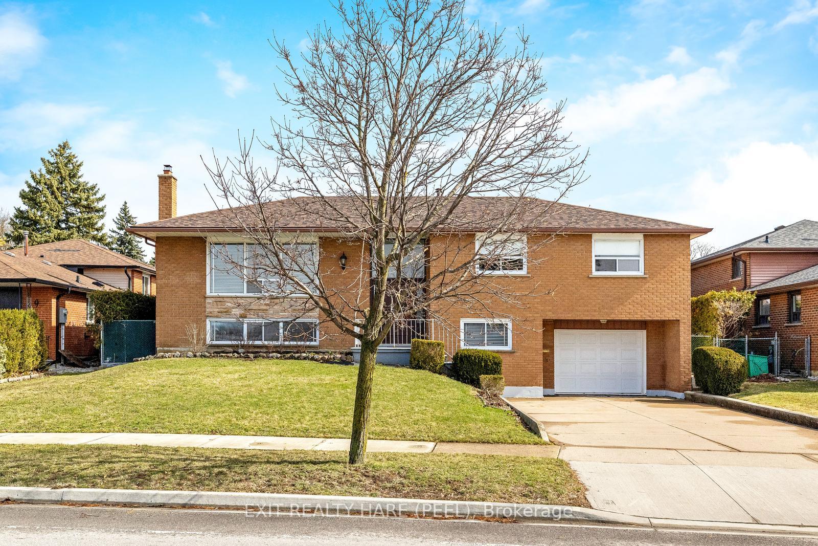 7-meadowland-gate-brampton-ontario-w12319705