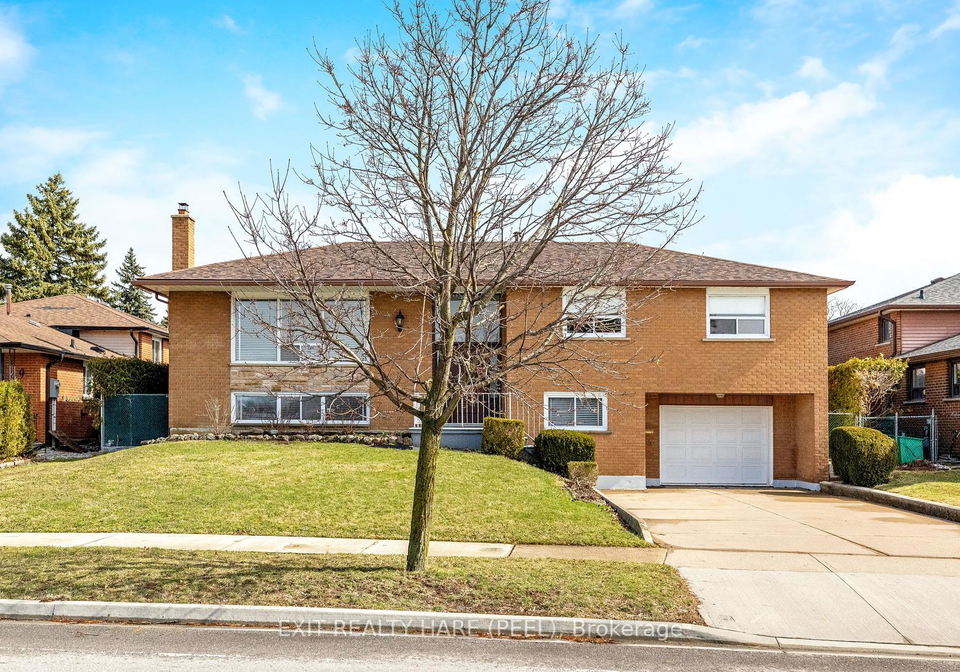 7-meadowland-gate-brampton-ontario-w12319705