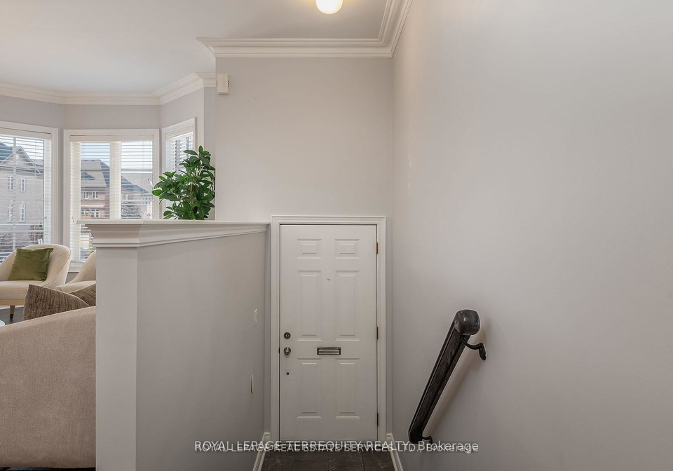 11-shires-lane-etobicoke-ontario-w12319882