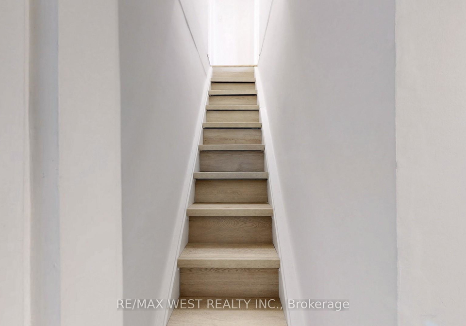 109-connolly-street-toronto-ontario-w12320213