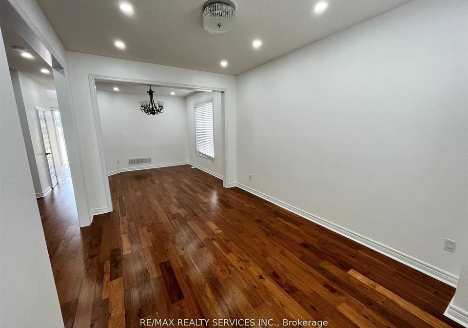 35-seahorse-avenue-brampton-ontario-w12320492