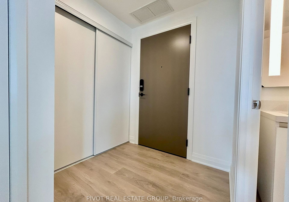 4015-the-exchange-na-mississauga-ontario-w12320893