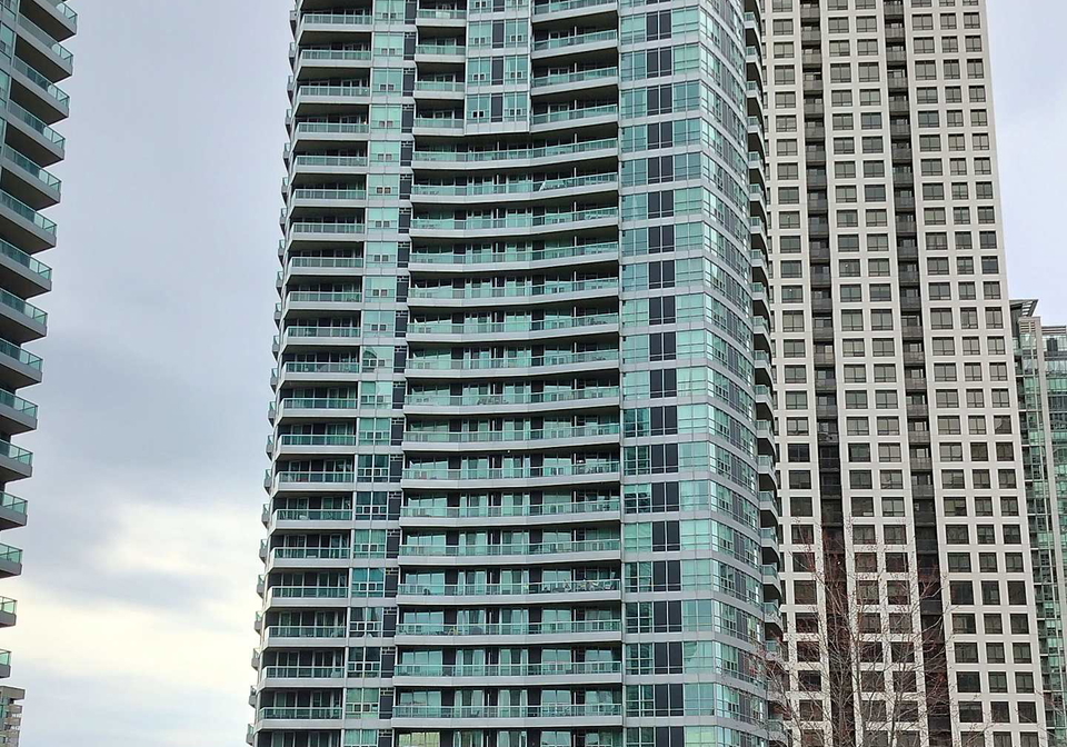 33-elm-drive-w-w-mississauga-ontario-w12321033