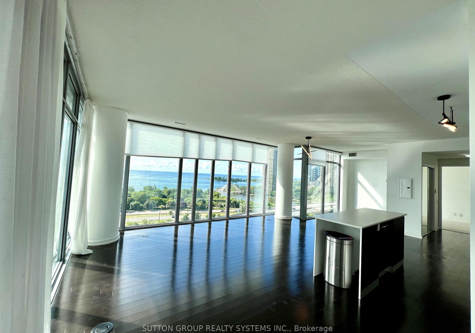 105-the-queensway-na-toronto-ontario-w12321507