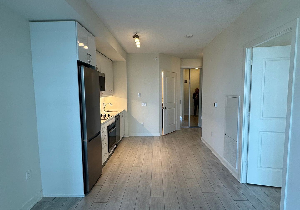 38-annie-craig-drive-etobicoke-ontario-w12321533