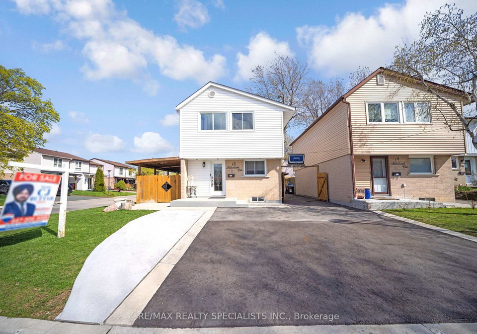 18-hardcastle-court-brampton-ontario-w12321587