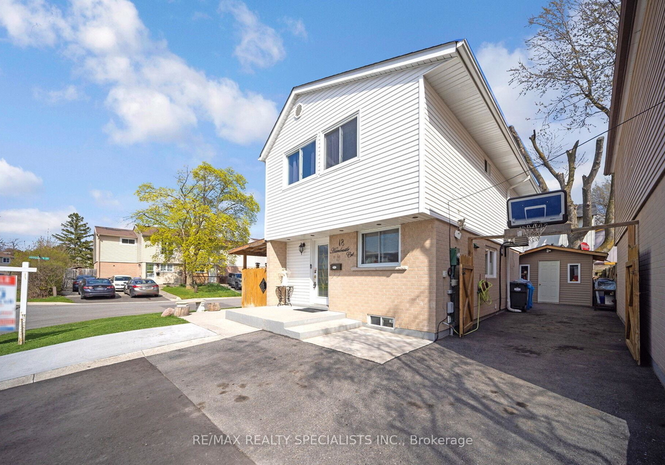 18-hardcastle-court-brampton-ontario-w12321587