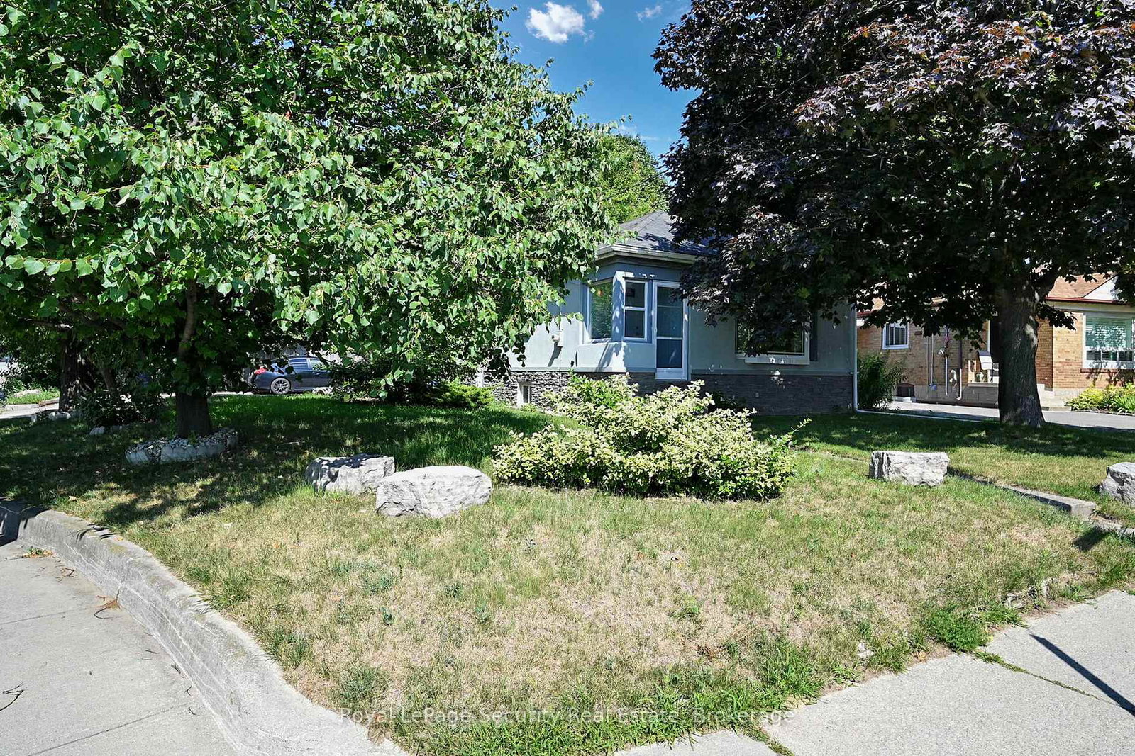 109-westhead-road-etobicoke-ontario-w12321590