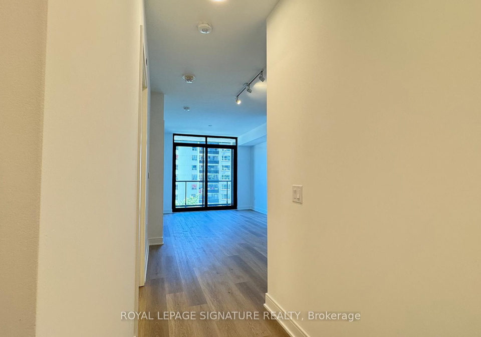 86-dundas-street-e-e-mississauga-ontario-w12321769