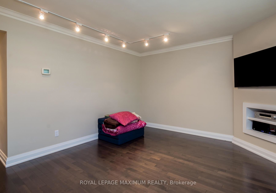 345-rimilton-avenue-etobicoke-ontario-w12321883