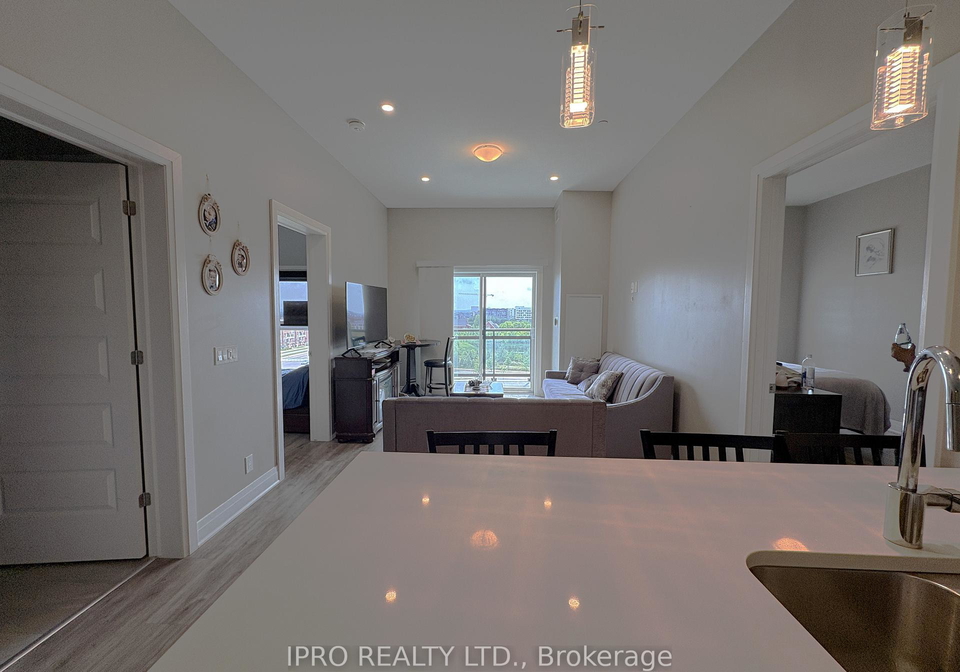 102-grovewood-common-oakville-ontario-w12321952