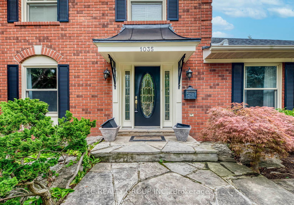 1035-oak-meadow-road-oakville-ontario-w12322281
