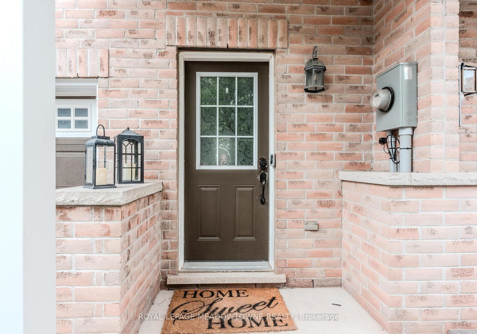 2006-trawden-way-oakville-ontario-w12322546