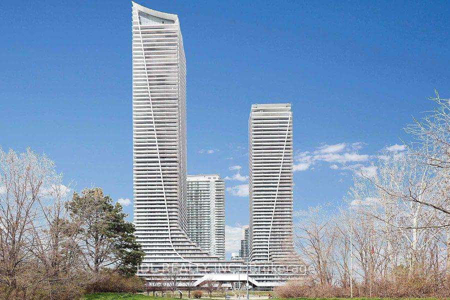 30-shore-breeze-drive-etobicoke-ontario-w12322710