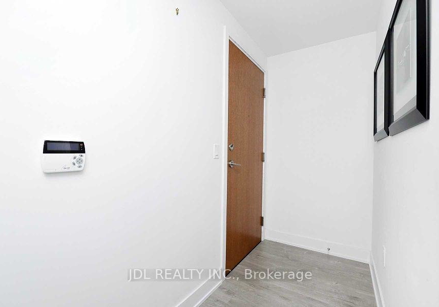 30-shore-breeze-drive-etobicoke-ontario-w12322710