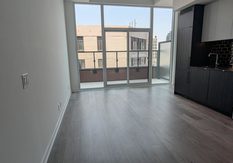 285-dufferin-street-toronto-ontario-w12322800