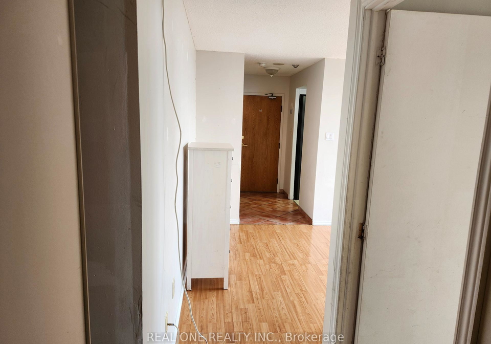 300-webb-drive-mississauga-ontario-w12322933