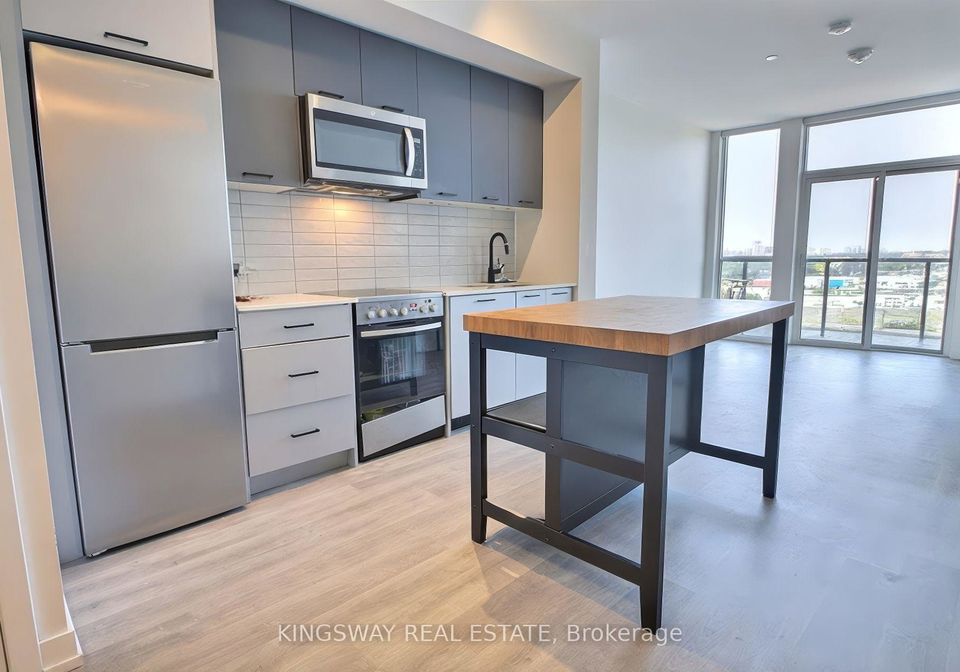 2300-st-clair-avenue-w-w-toronto-ontario-w12323041