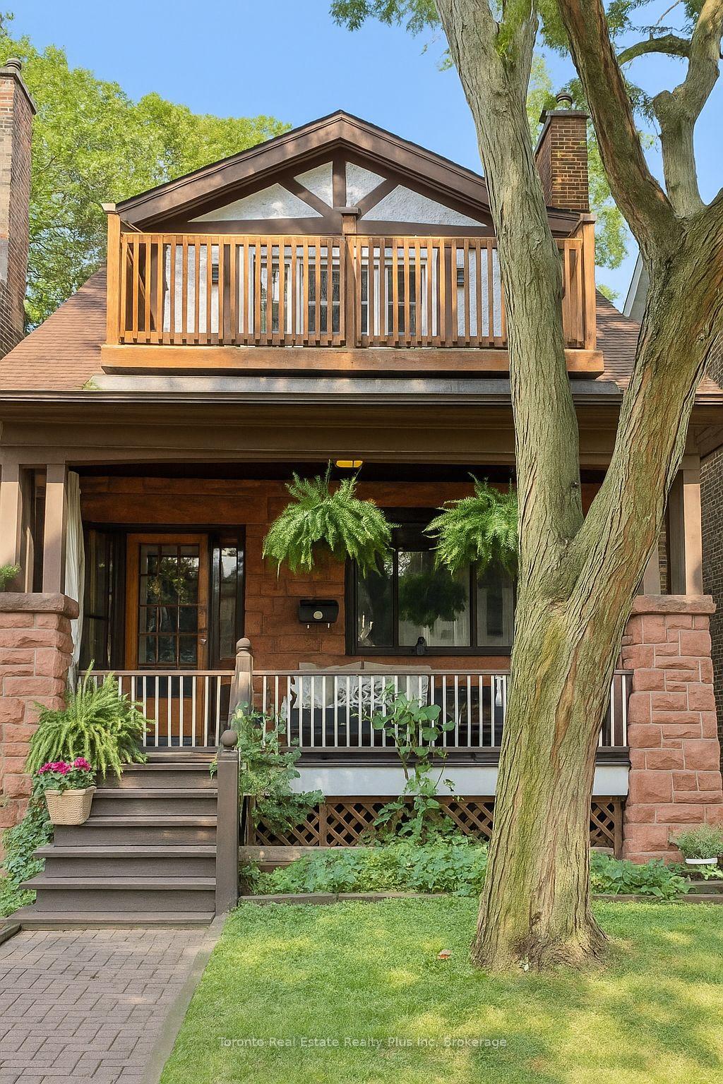 133-fairview-avenue-toronto-ontario-w12323271
