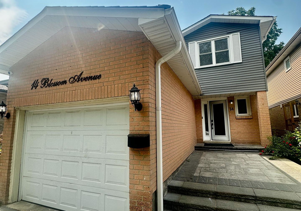 14-blossom-avenue-brampton-ontario-w12323294