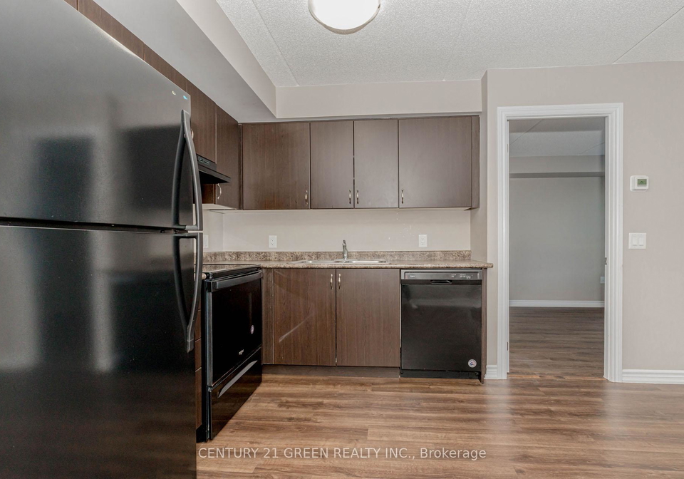 716-main-street-e-e-milton-ontario-w12323596