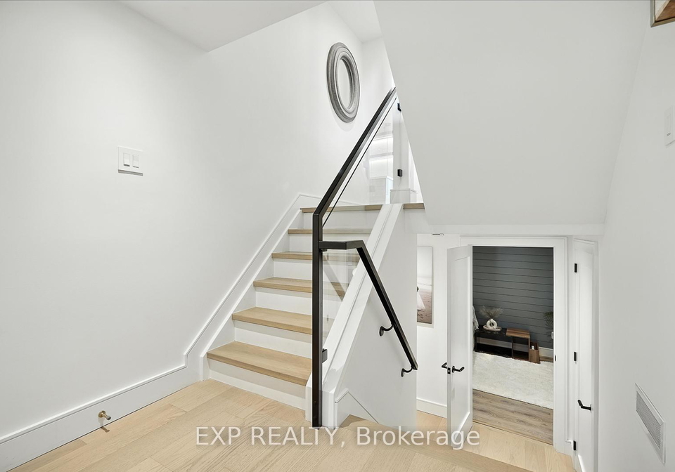 2315-bromsgrove-road-mississauga-ontario-w12323647