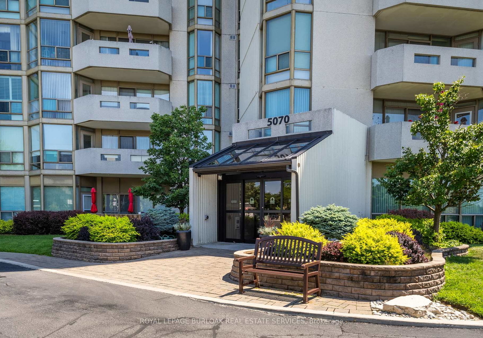 5070-pinedale-avenue-burlington-ontario-w12323862