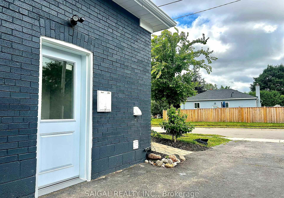 217-elm-avenue-milton-ontario-w12324193