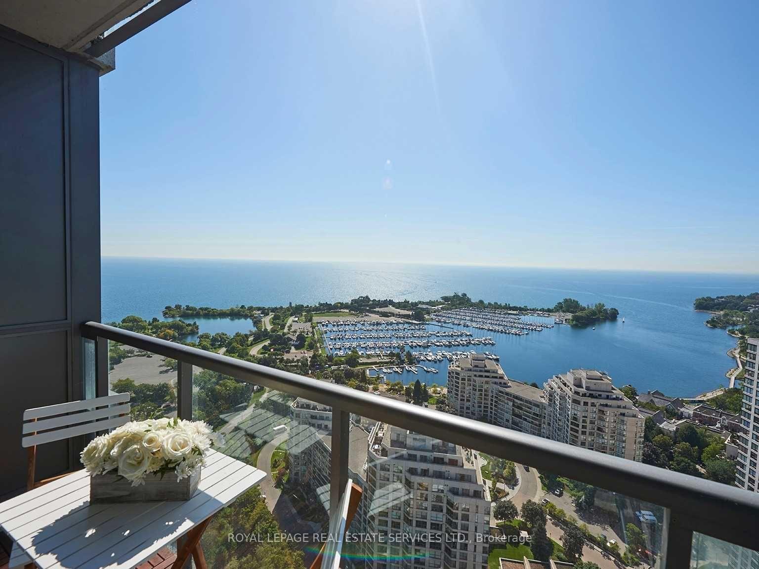 2240-lake-shore-boulevard-w-w-etobicoke-ontario-w12324407