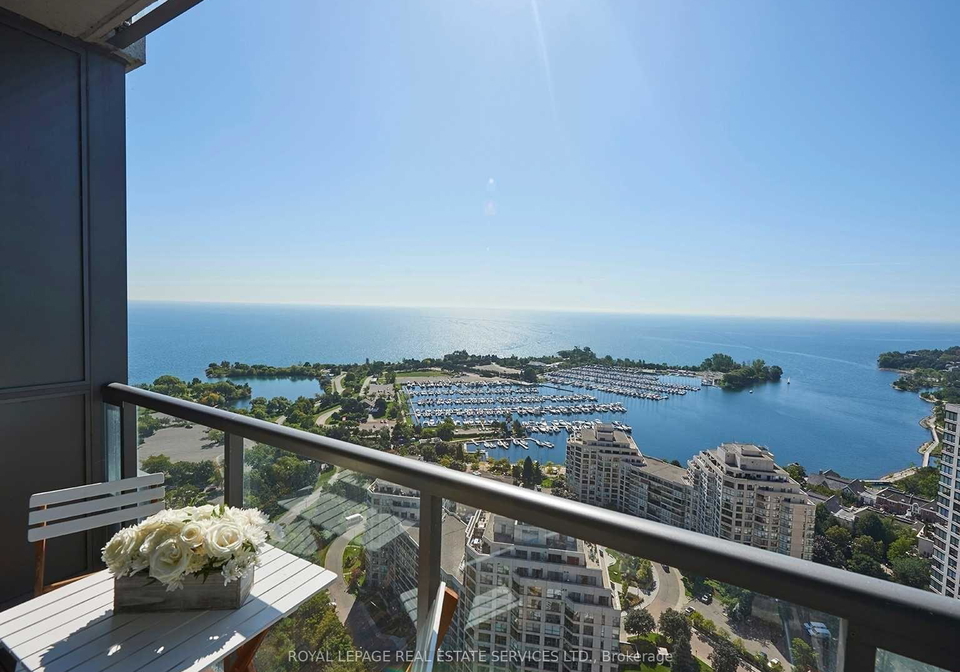 2240-lake-shore-boulevard-w-w-etobicoke-ontario-w12324407