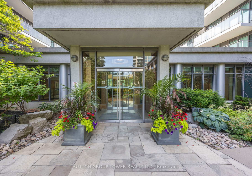 2121-lake-shore-boulevard-w-w-etobicoke-ontario-w12324554