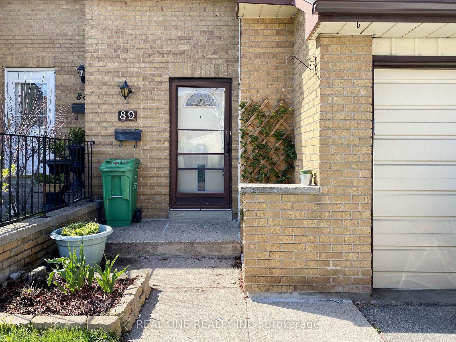 41-valley-boulevard-mississauga-ontario-w12324622
