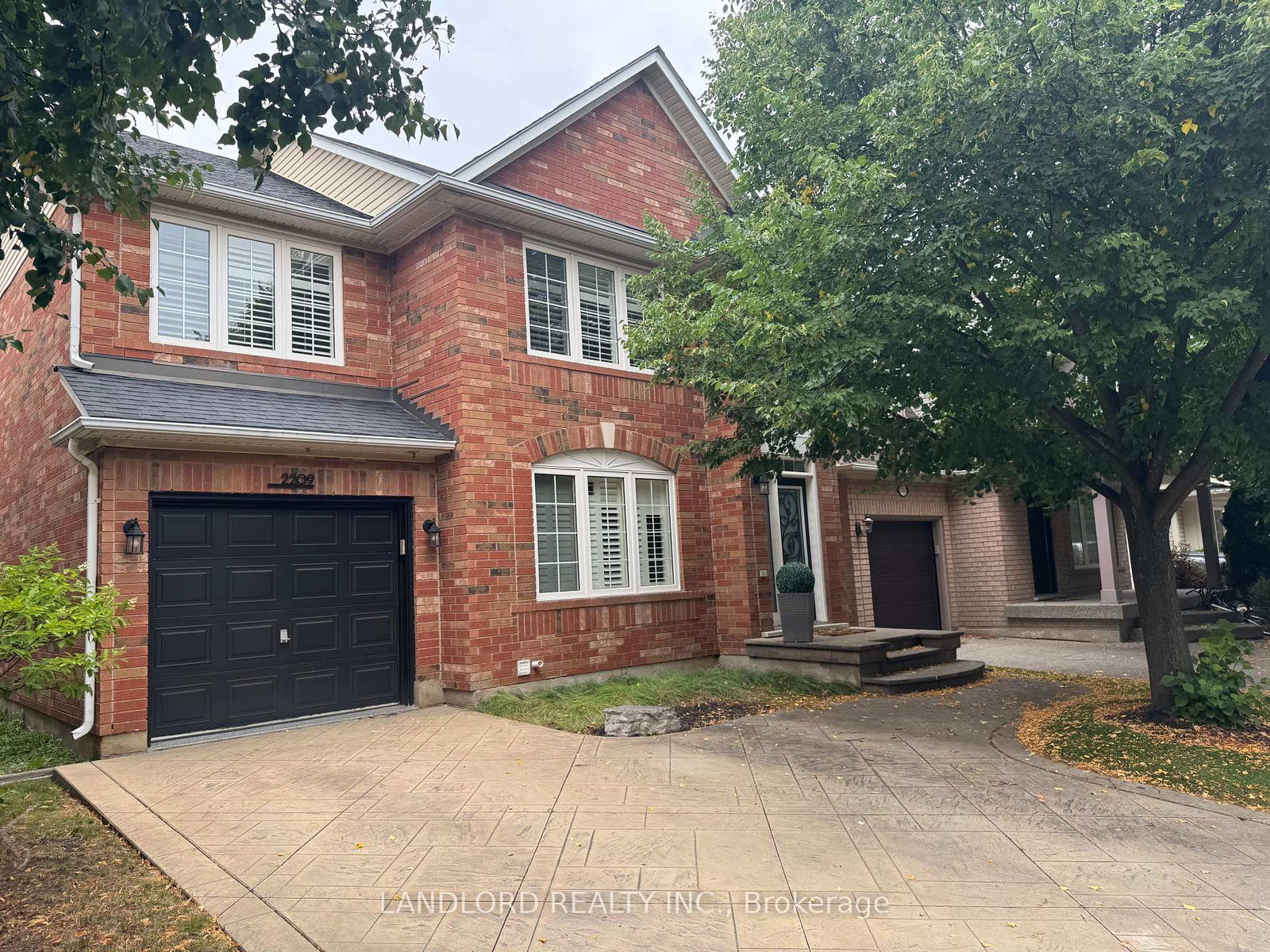 2209-kenneth-crescent-burlington-ontario-w12324650