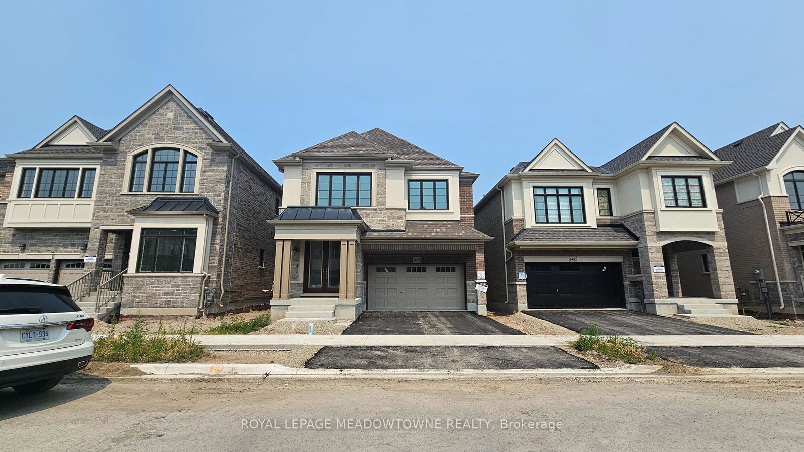 1489-buttercup-court-milton-ontario-w12324707