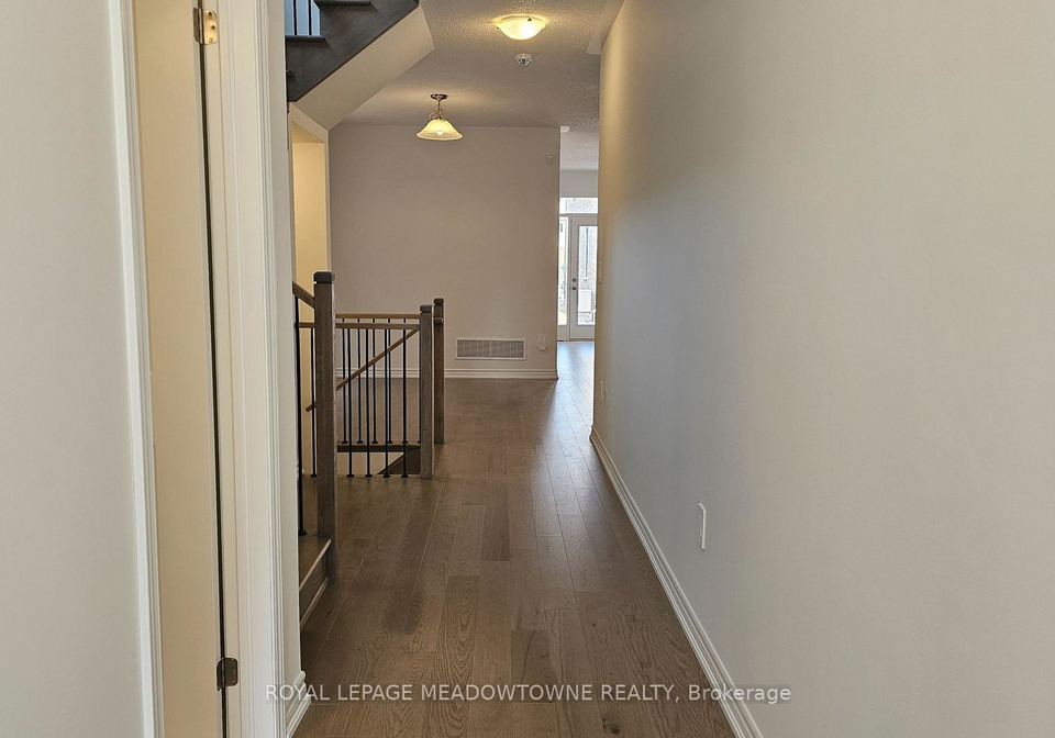 1489-buttercup-court-milton-ontario-w12324707
